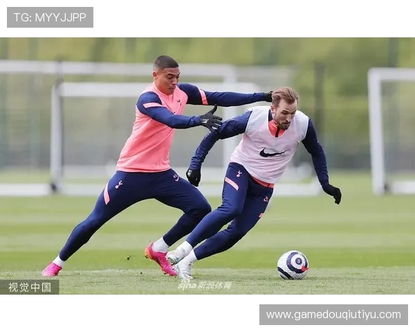 斗球在线：专业赛事直播带来最真实的足球比赛体验