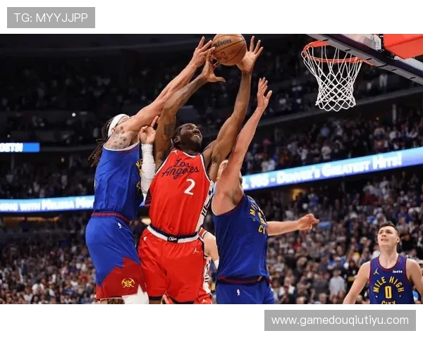 斗球直播体育直播覆盖足球篮球等多项热门体育项目,满足不同运动爱好者的需求